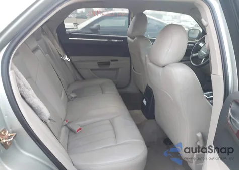 2006 Chrysler 300C from USA, damaged, VIN 2C3LA63HX6H441531